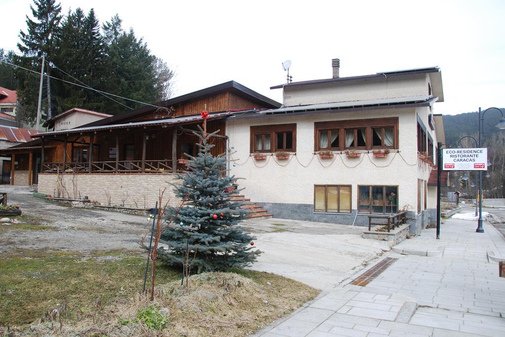 Guest House Caracas Lorica Exterior photo