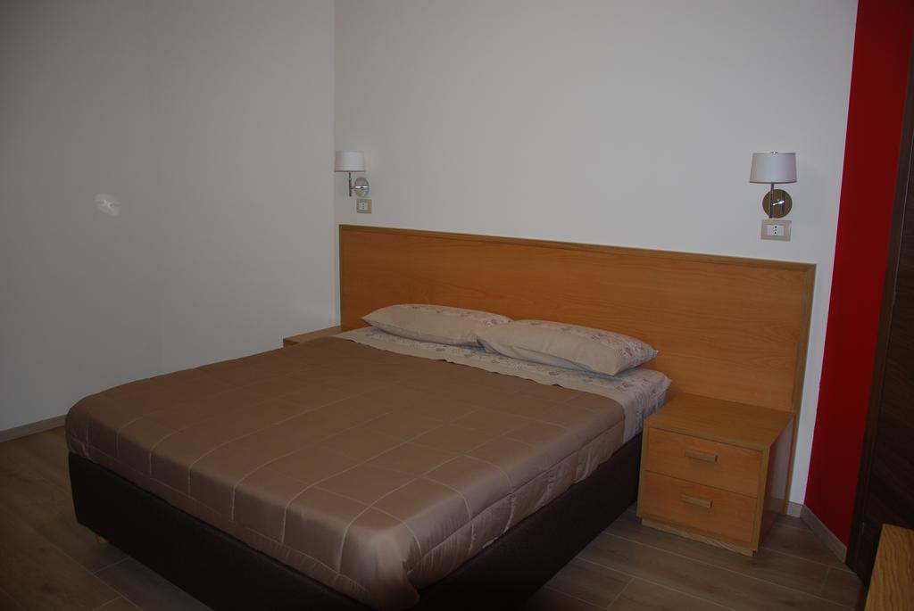 Guest House Caracas Lorica Exterior photo